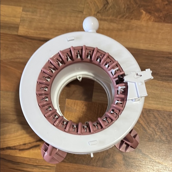 Pink and White Knitting Machine - Picture 2 of 2